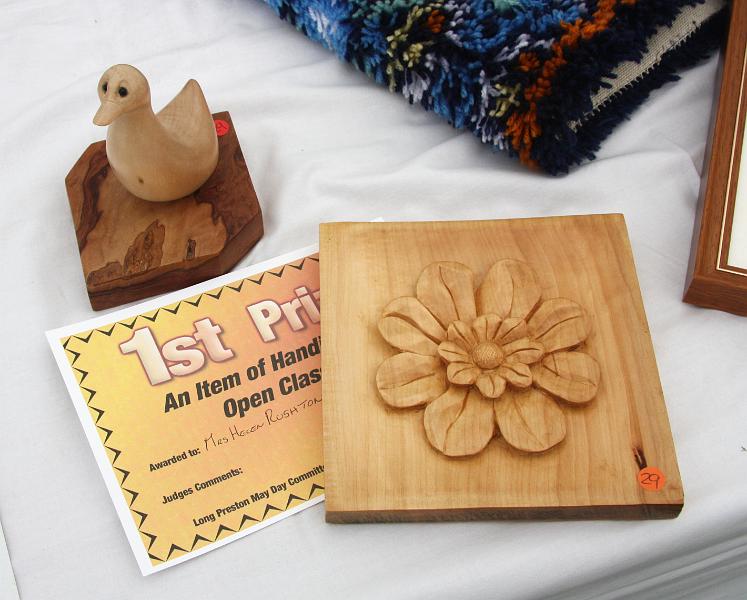 Crafts 1.jpg - . . . . 1st prize was for some wood carvings.
